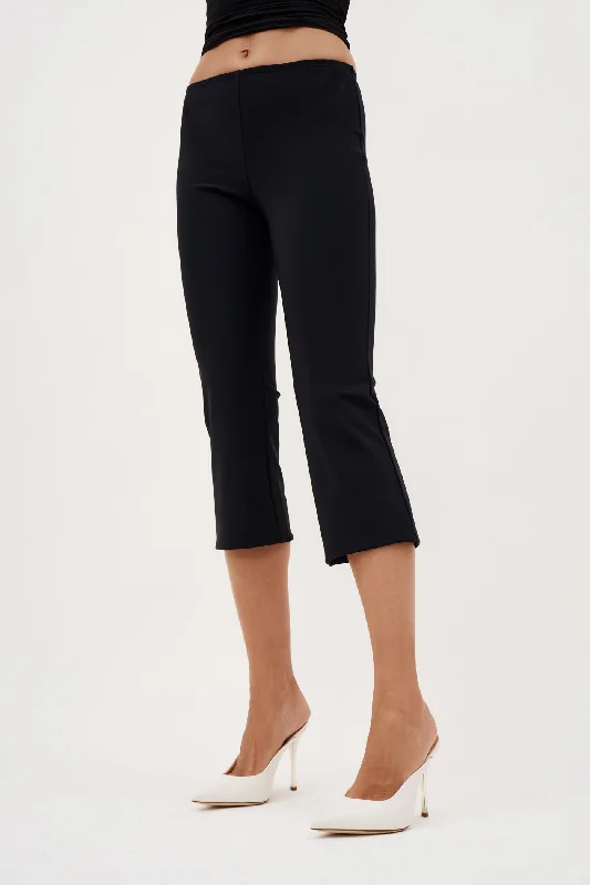 Capri Black Knit Pant